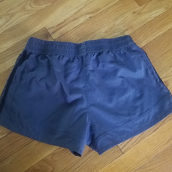 Adidas exercise shorts - Picture 2 of 6